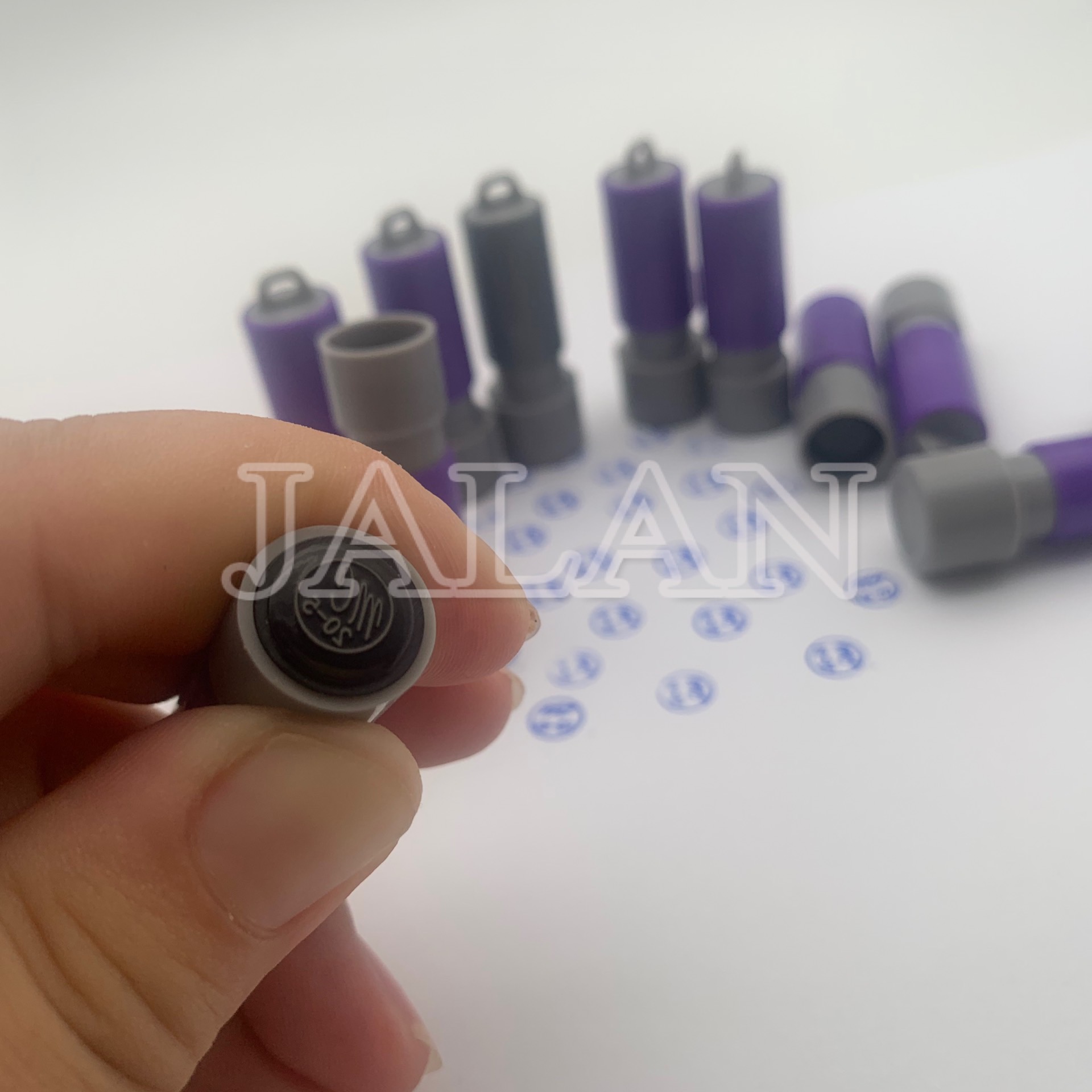 Customized signature stamp pri - Workshop Tools Logo recension och pris